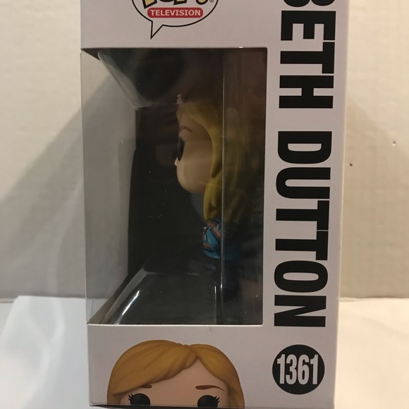 Yellowstone Beth Dutton Funko Pop Figure - Picture 2 of 4